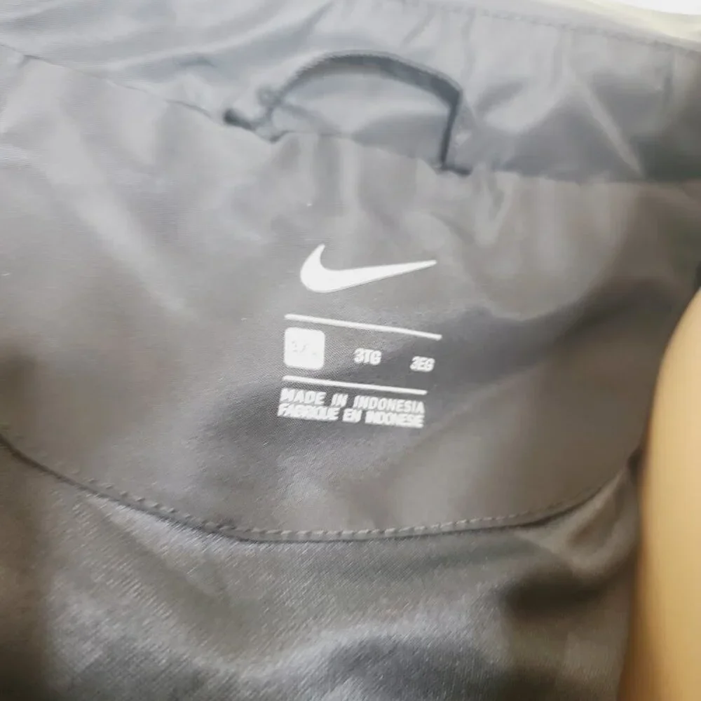Nike men black